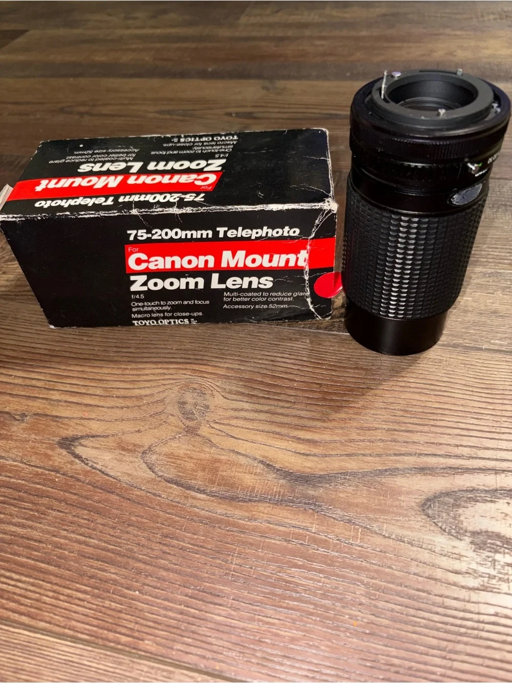 Toyo Optics 75-200mm f/4.5 Macro Telephoto Zoom Lens Canon FD Mount Japan